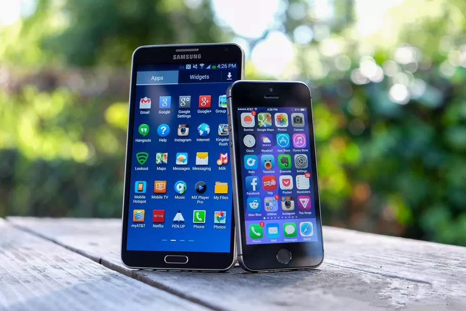 Apple and Samsung Settle Seven-year Long Patent Fight Over Copying the iPhone