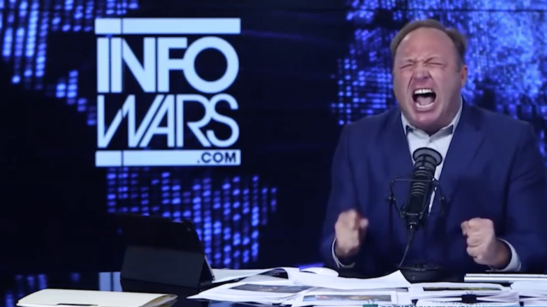 Apple Scrubs Nearly All of Alex Jones’ Infowars Shows Over Hate Speech, Others Follow Suit