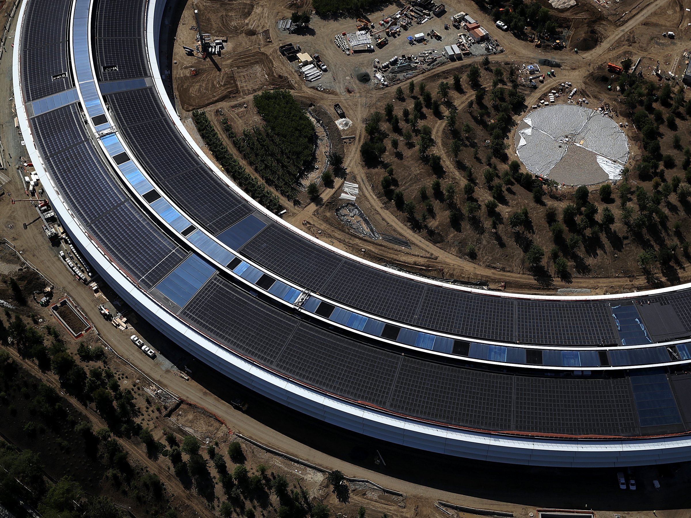Apple Claims HQ Buildings Worth $200 to Save on Tax Bill