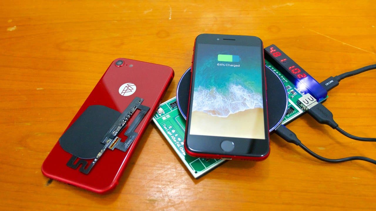 Persistent Hacker Converts iPhone 7 to Wireless Charging