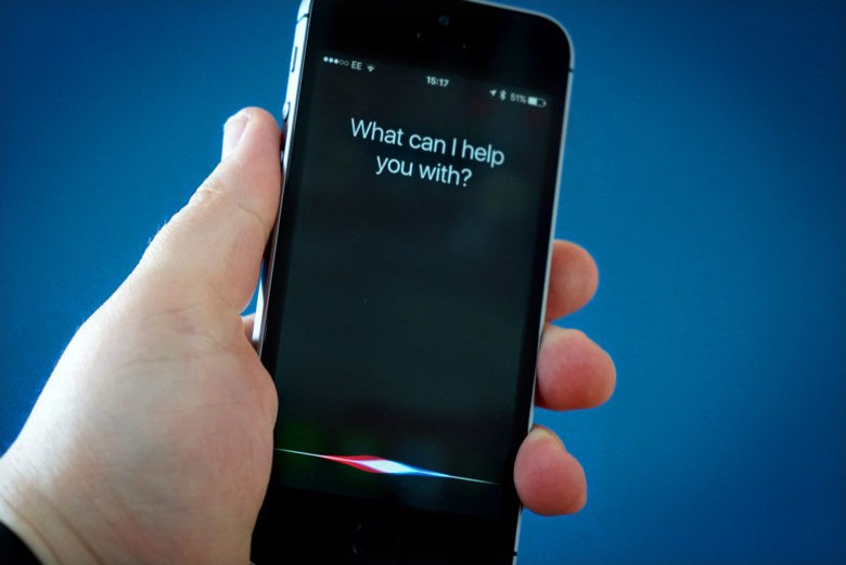 Apple Seeks Hotshot Editor to Make Siri Great Again