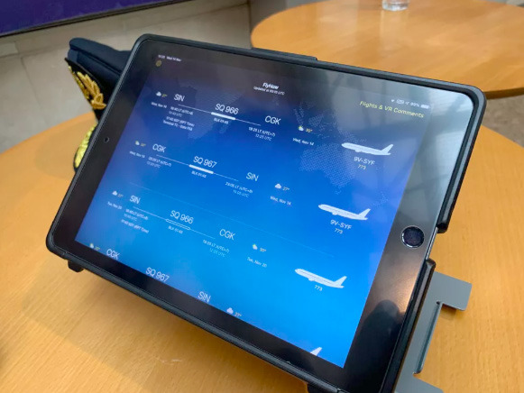 Singapore Airlines Goes all-in on iPads for Pilot Flight books
