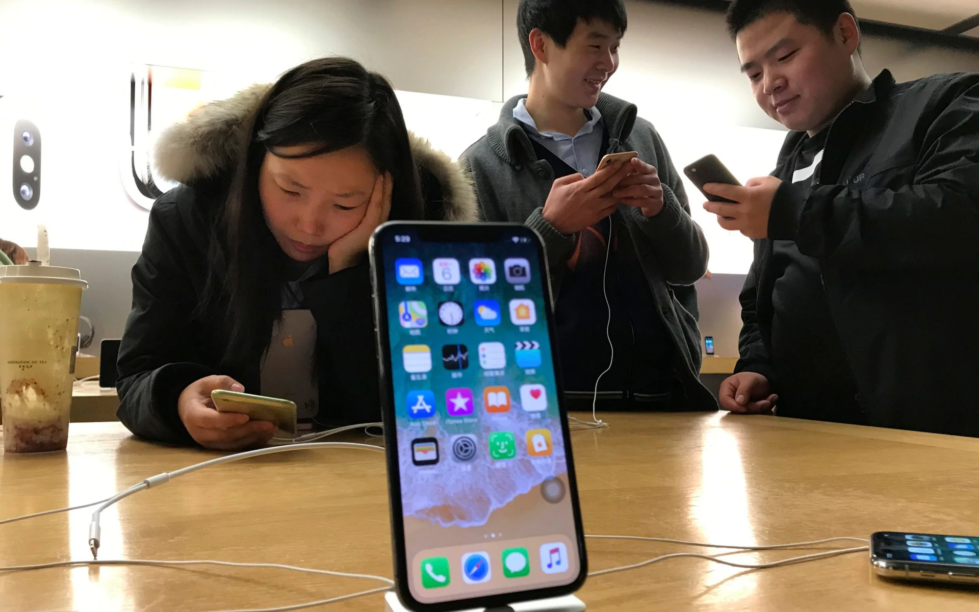 Apple Files Appeal to Overturn iPhone X to 6s Sales Ban in China