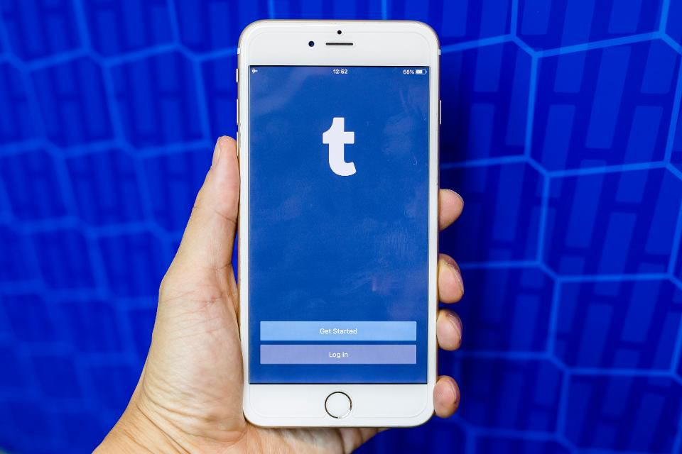 Tumblr Returns to iOS App Store Ahead of 'Adult' Content Ban