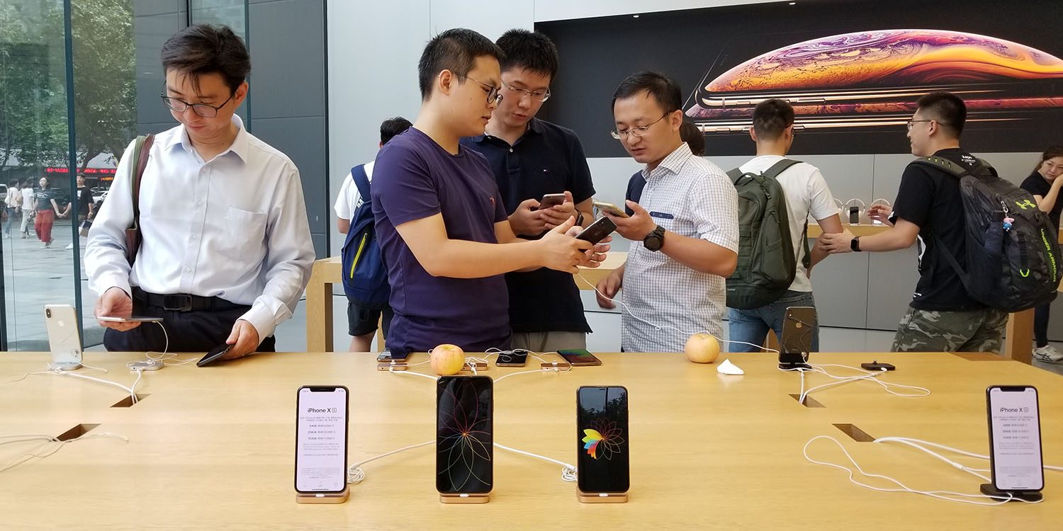 Companies in China Boycotting Apple, Reportedly Threatening to Fire iPhone Users