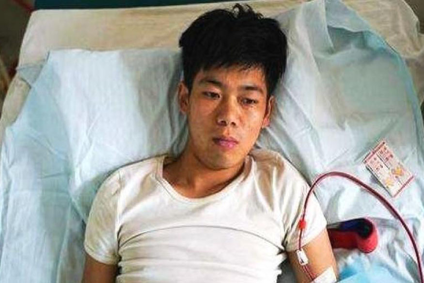 Young Boy Sold His Kidney for an iPhone, is Now Bed-Ridden for Life