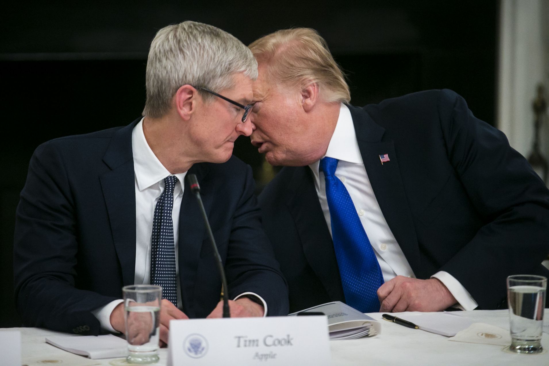 Trump Says He Talked to Apple CEO Tim Cook About Tariffs and Samsung