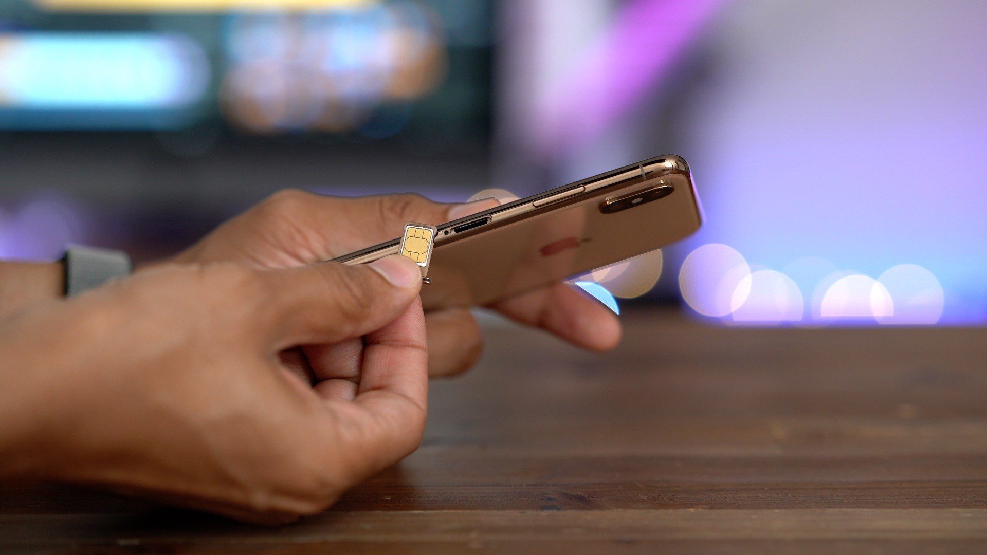 T-Mobile Expands iPhone XS and iPhone XR Support for eSIM to Postpaid Plans
