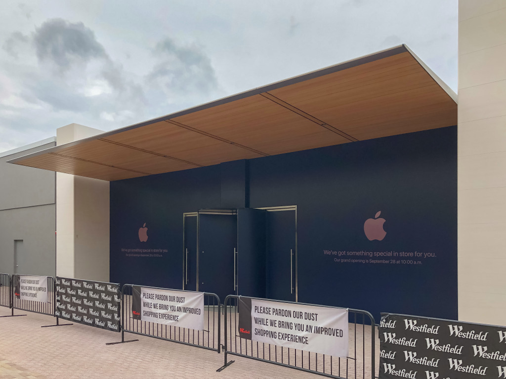 New Old Orchard Apple Store Arriving September 28 in Skokie