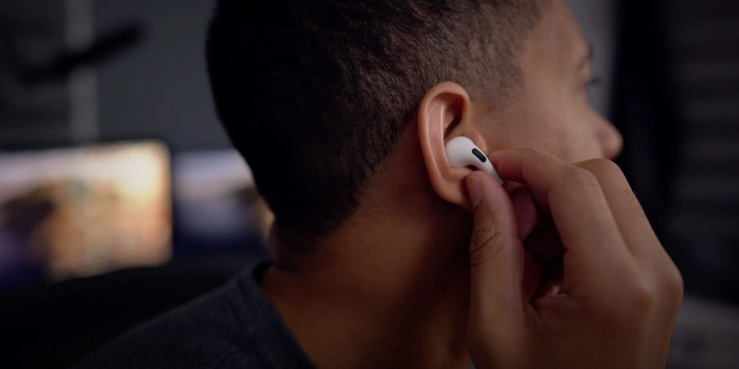 Apple Releases Support Advice for AirPods Pro Users with Crackling Audio
