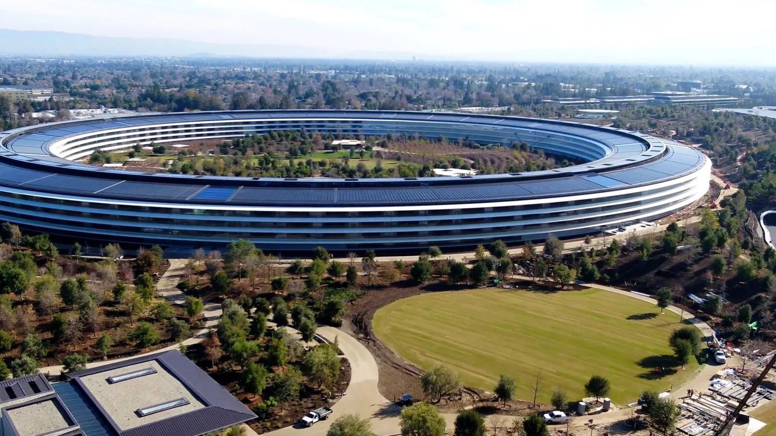 Bloomberg: ‘Very Limited’ Number of Apple Workers Returning to Office Beginning June 15