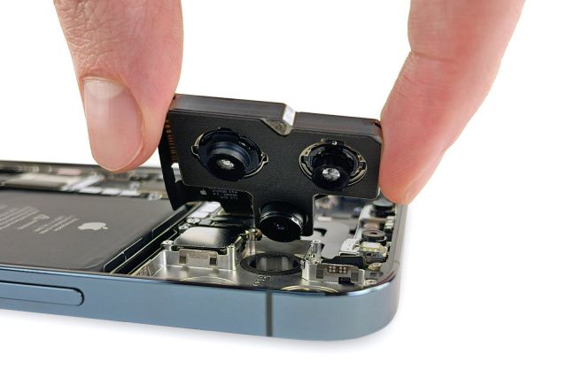 iPhone 12 Pro Max Teardown Reveals a Truly Huge Main Camera
