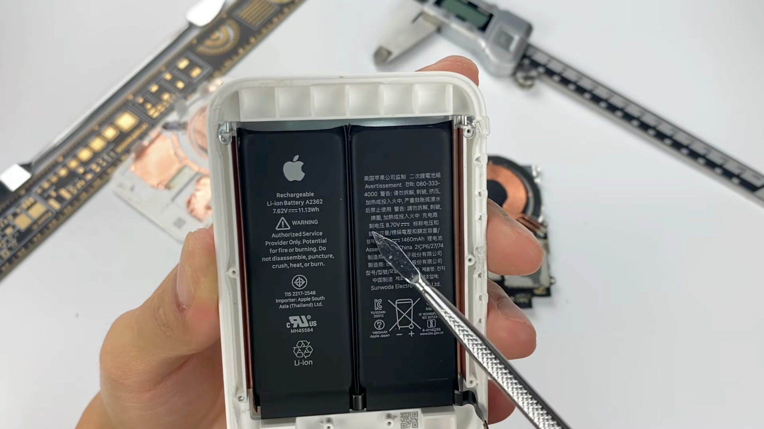 MagSafe Battery Pack Teardown Reveals Internal Design With Two-cell Battery
